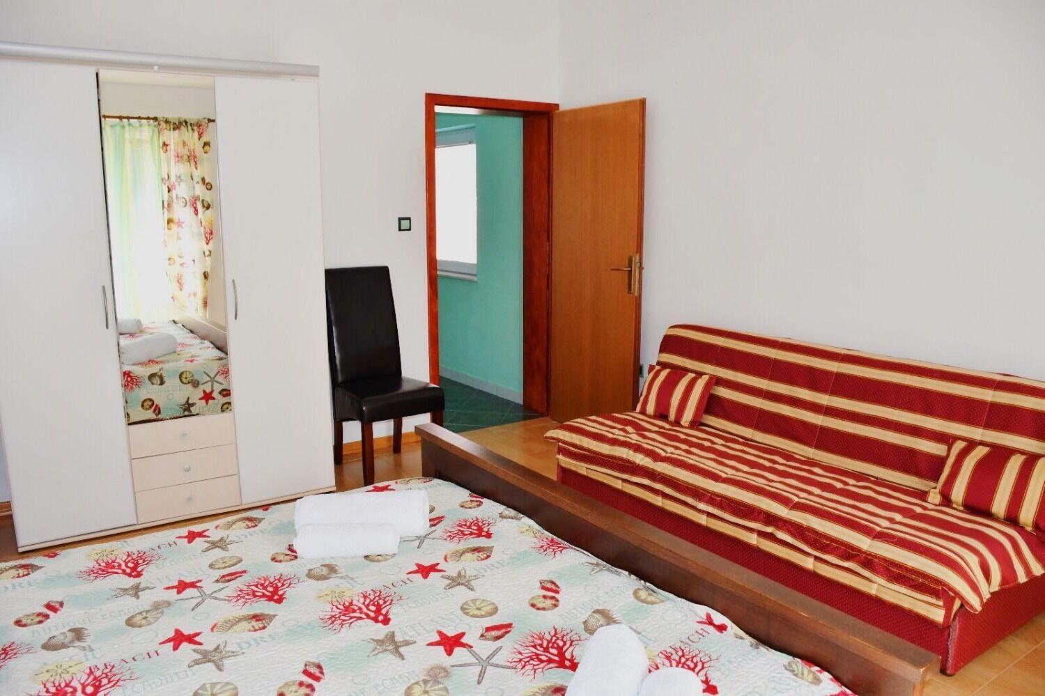 Apartments Darko - 30 M From Beach Sukosan Exterior photo